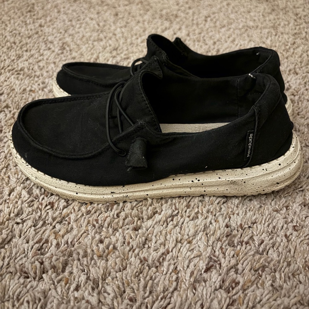 Wendy L Hey Dude Women’s Black Slip-On Loafers - Picture 2 of 7